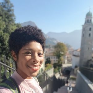 Meet your Posher, Cierra